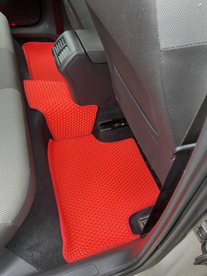 Red rear mats